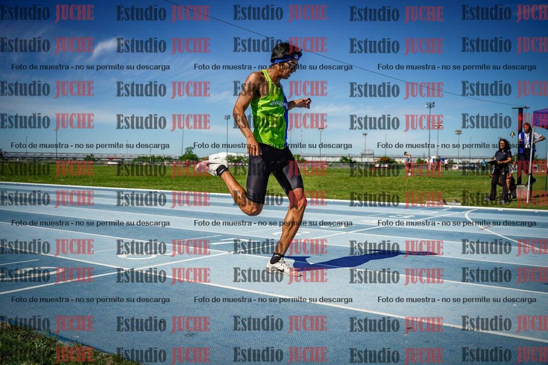 Fotos de los 400 m llanos de varones