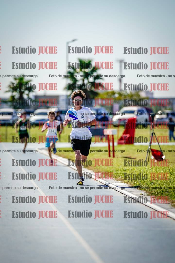 Fotos de los 1000 m llanos de varones