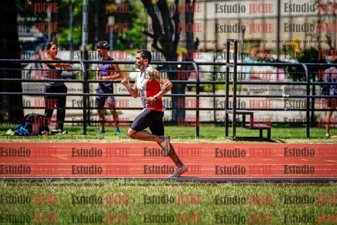Fotos de los 800 m llanos de varones