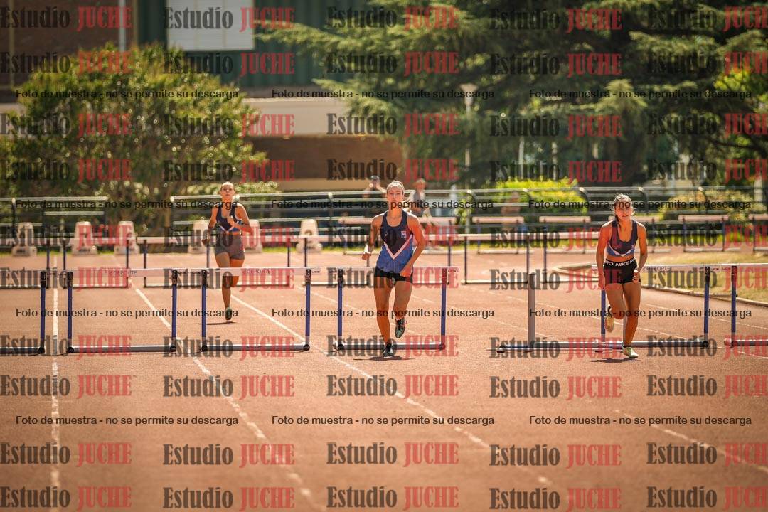 Fotos de los 295 m con vallas de mujeres