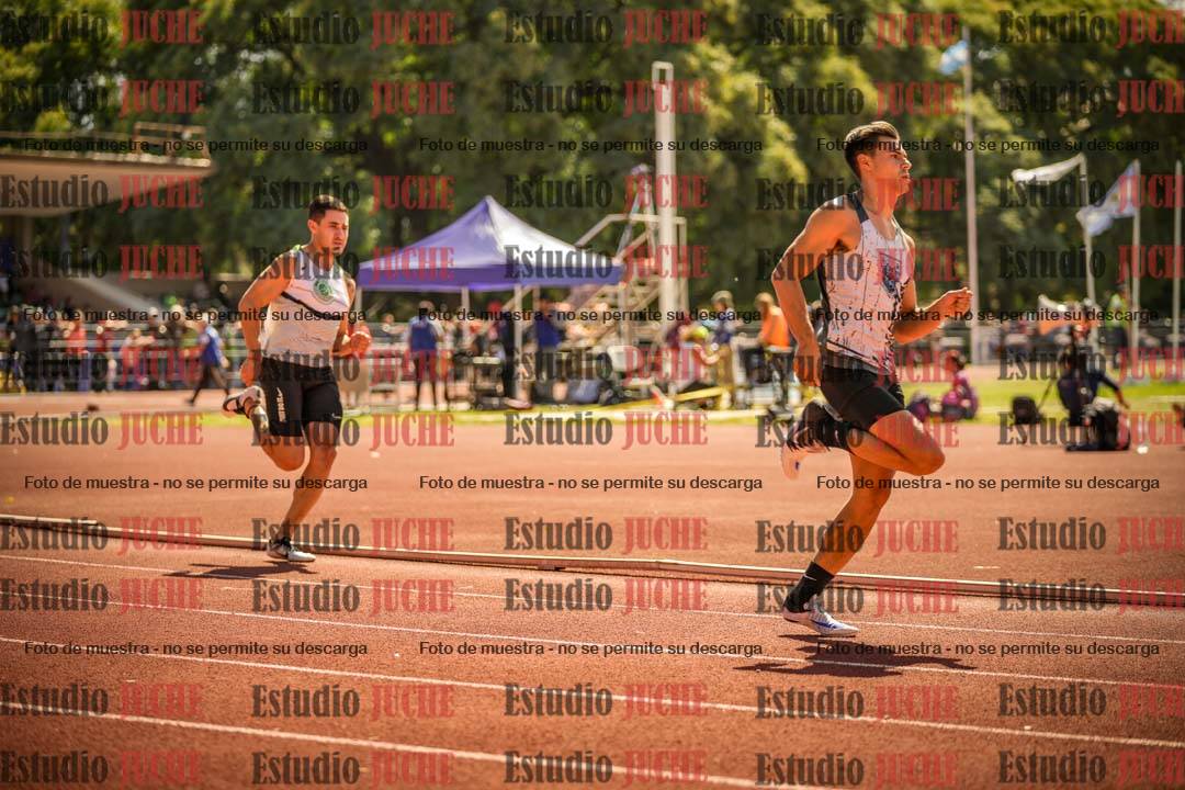 Fotos de los 400 m llanos de varones