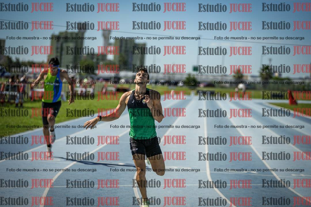 Fotos de los 400 m llanos de varones