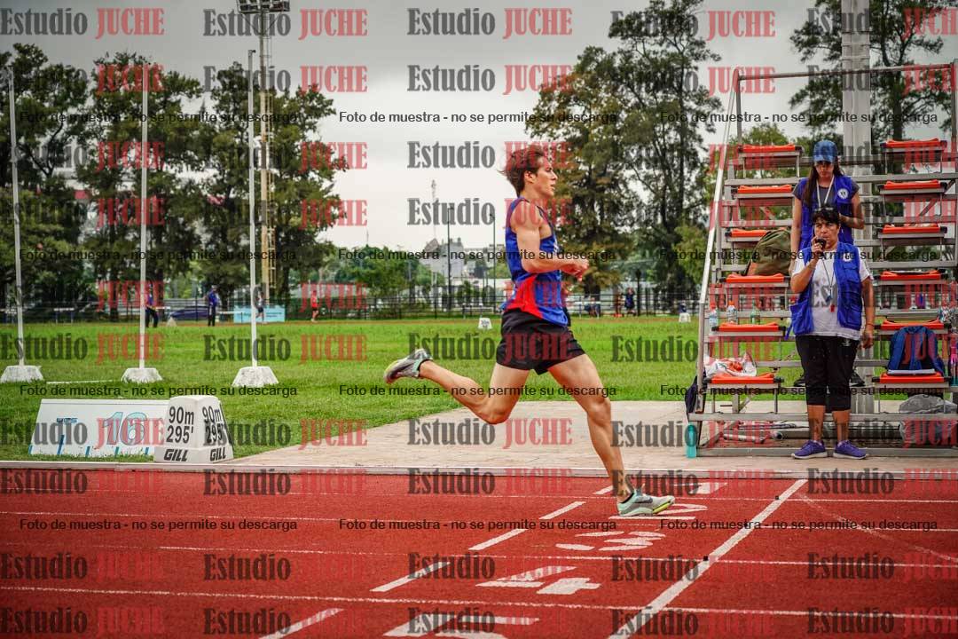 Fotos de los 800 m llanos de varones