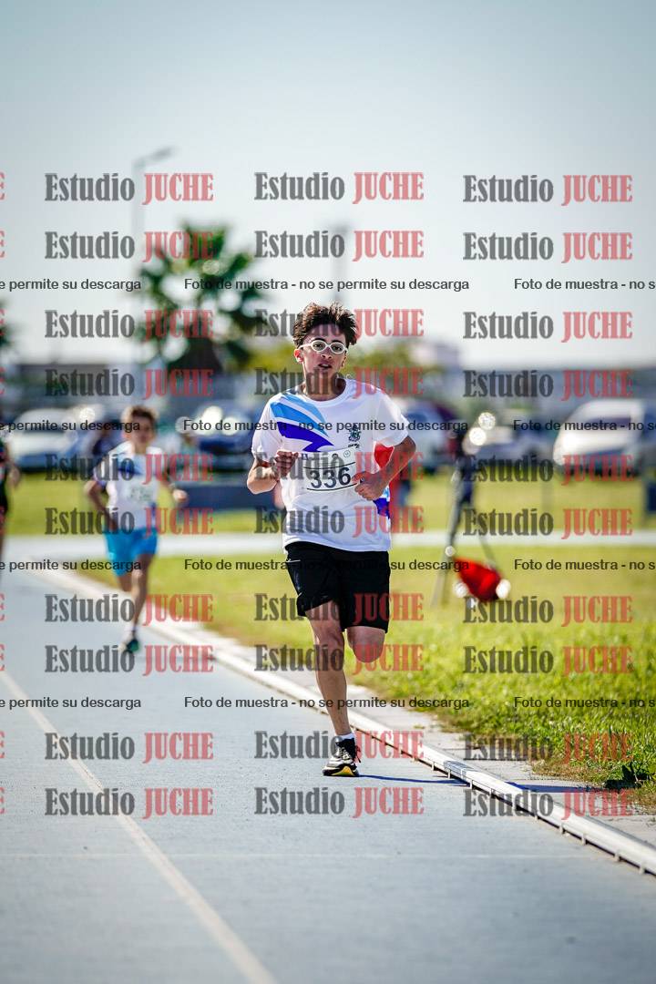 Fotos de los 1000 m llanos de varones