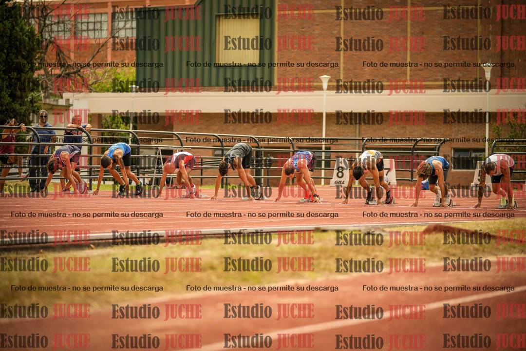 Fotos de los 100 m llanos de varones