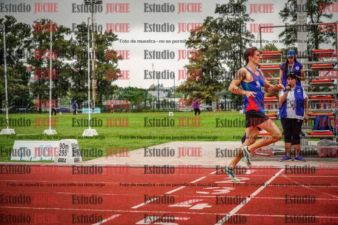 Fotos de los 800 m llanos de varones