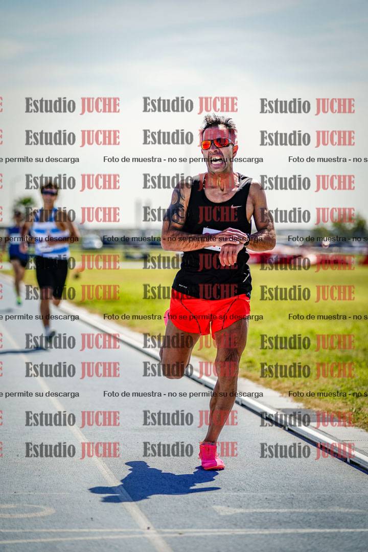 Fotos de los 800 m llanos de varones