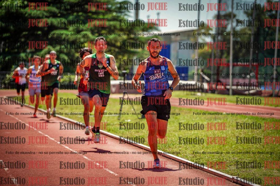 Fotos de los 800 m llanos de varones