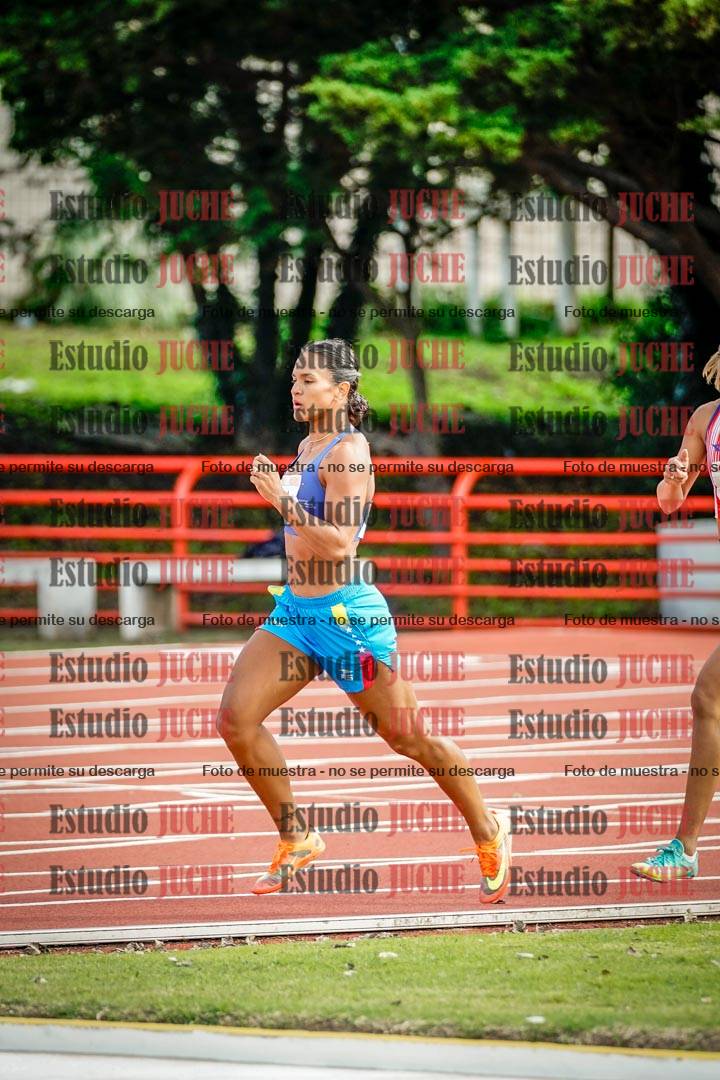 Fotos de los 800 m llanos de mujeres - hepta 7