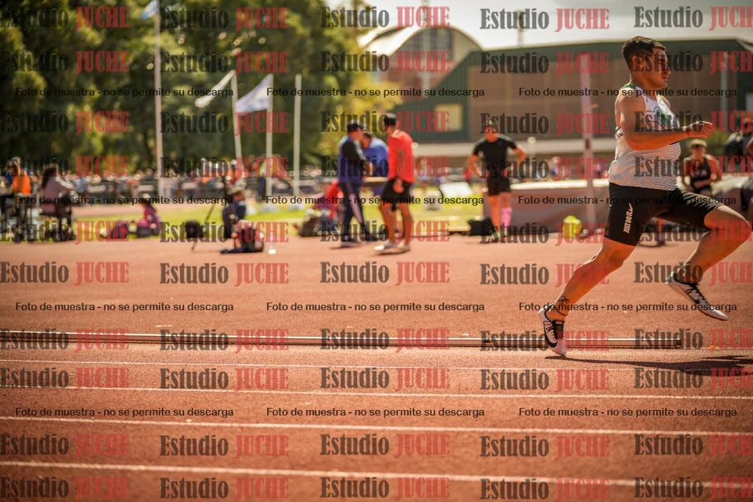 Fotos de los 400 m llanos de varones
