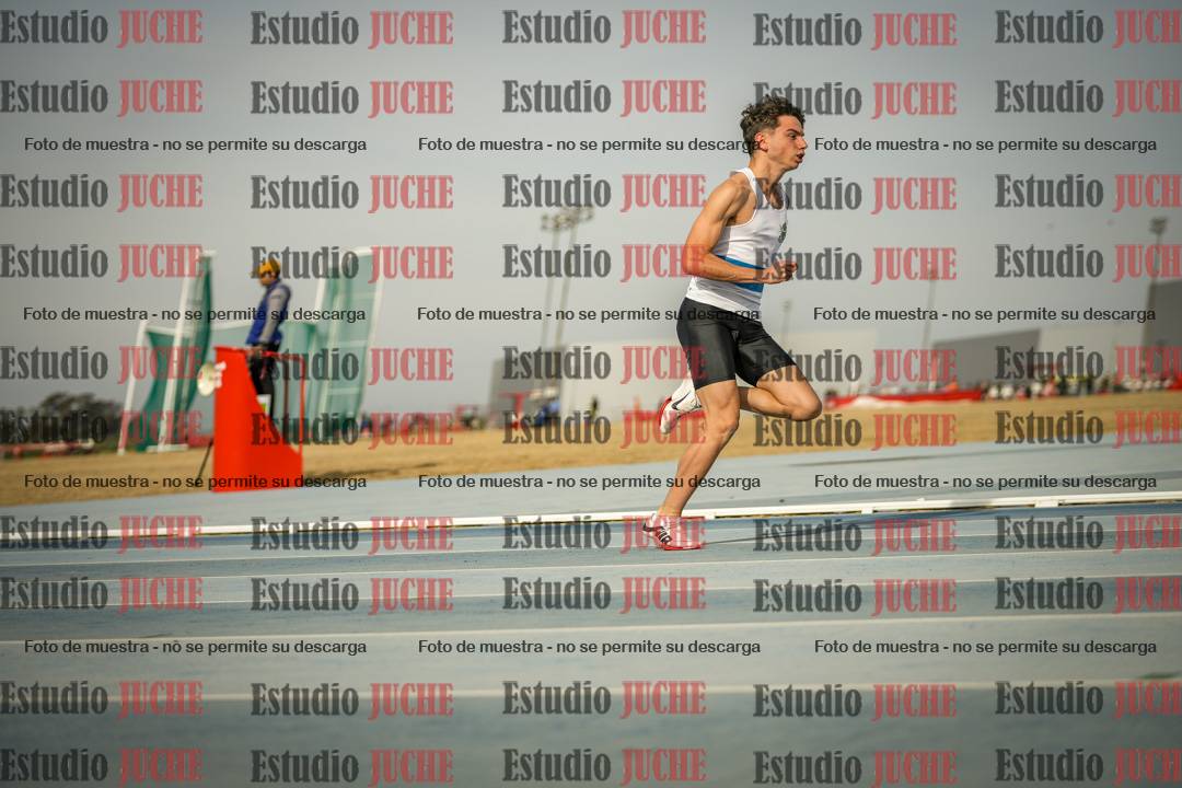 Fotos de los 200 m llanos de varones