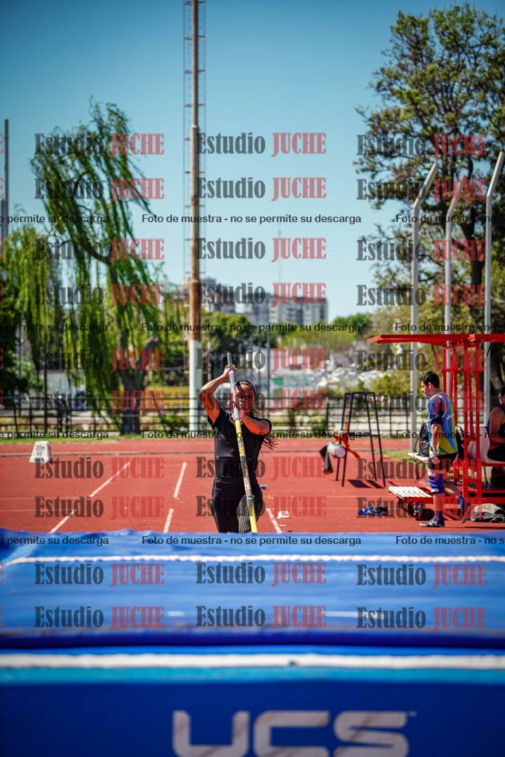 Fotos del salto con garrocha de mujeres