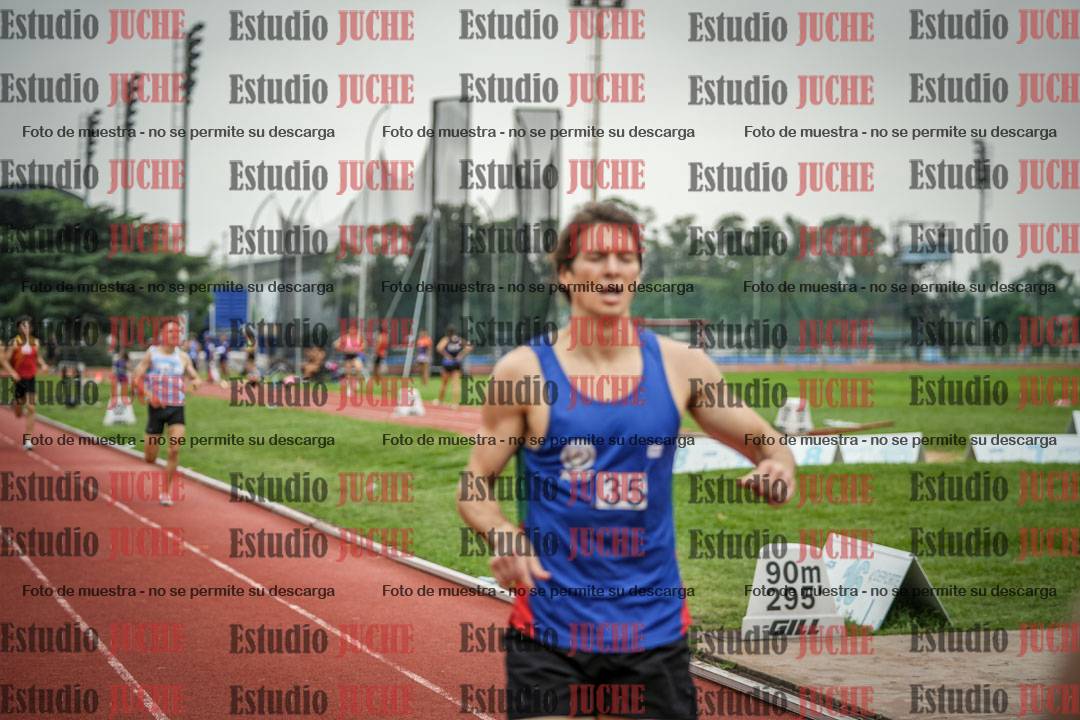Fotos de los 800 m llanos de varones