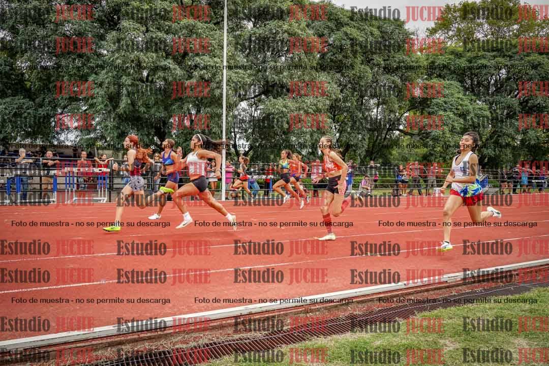Fotos de los 80 m llanos de mujeres