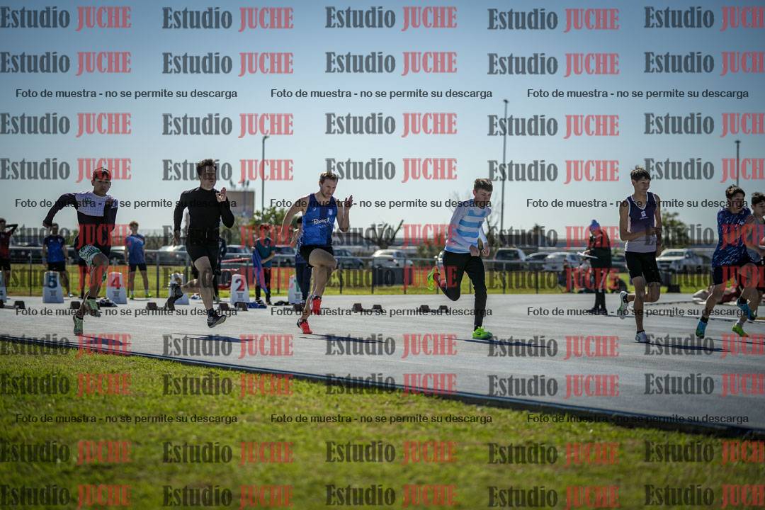 Fotos de los 100 m llanos de varones