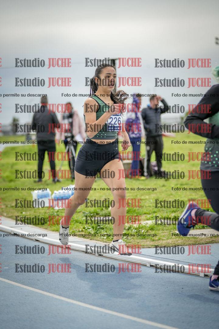 Fotos de los 800 m llanos de mujeres - U17