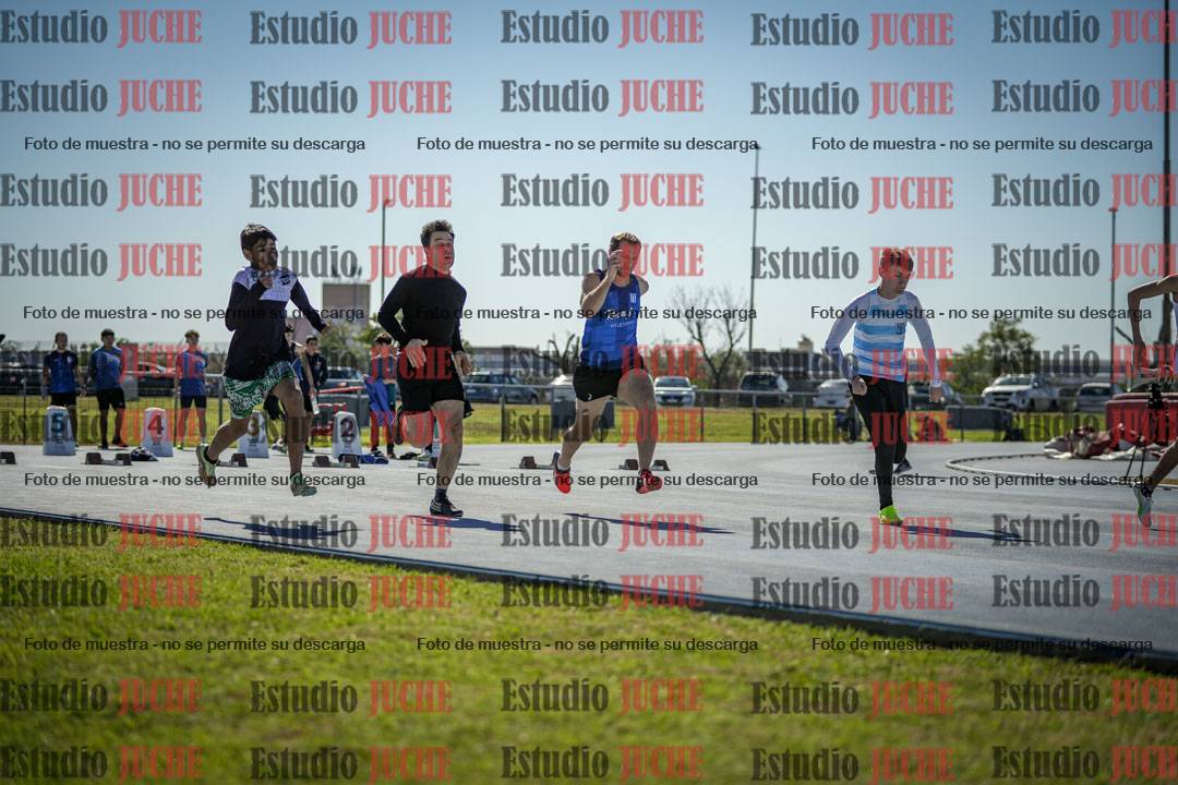 Fotos de los 100 m llanos de varones