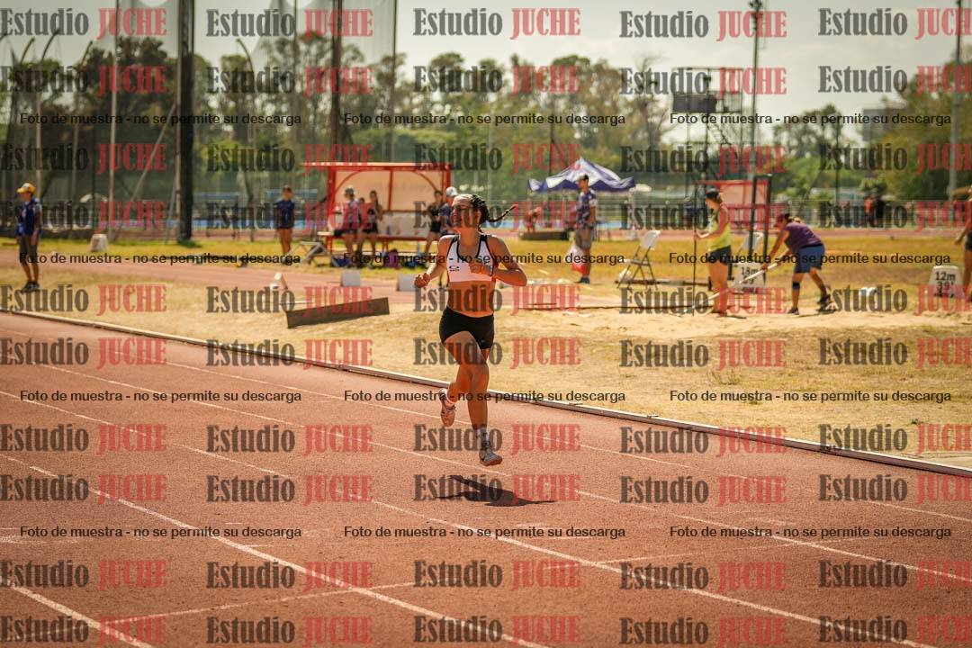 Fotos de los 295 m con vallas de mujeres