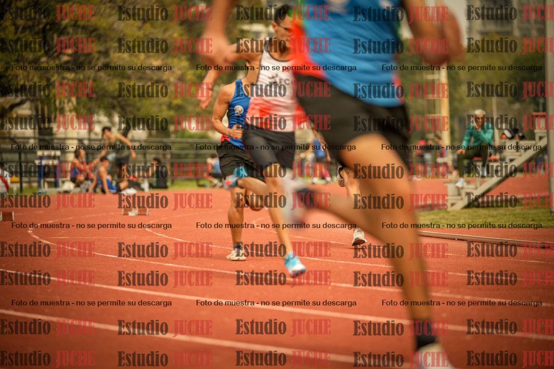 Fotos de los 200 m llanos de varones