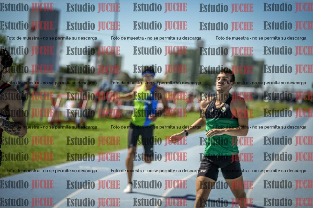 Fotos de los 400 m llanos de varones