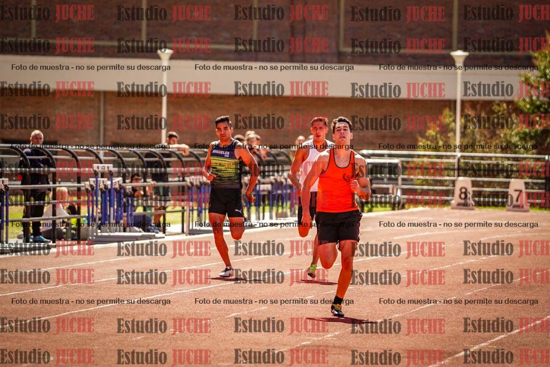 Fotos de los 400 m llanos de varones