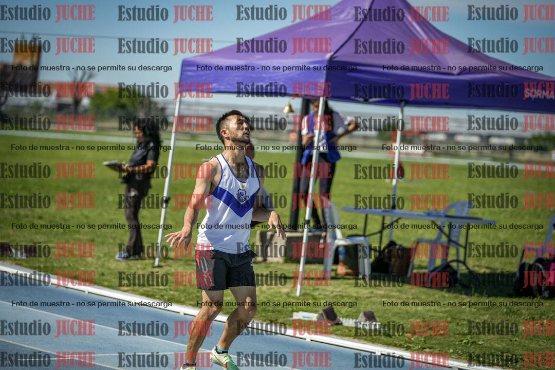 Fotos de los 400 m llanos de varones