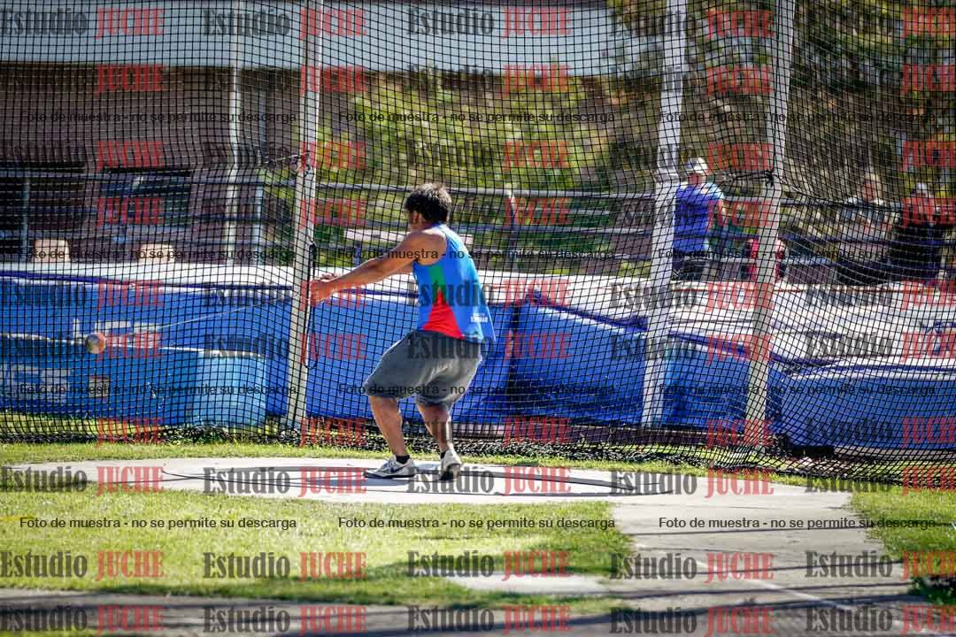 Fotos del lanzamiento de martillo de varones