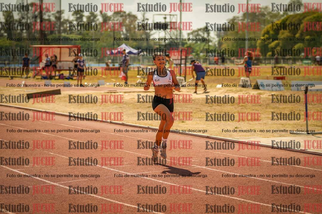 Fotos de los 295 m con vallas de mujeres