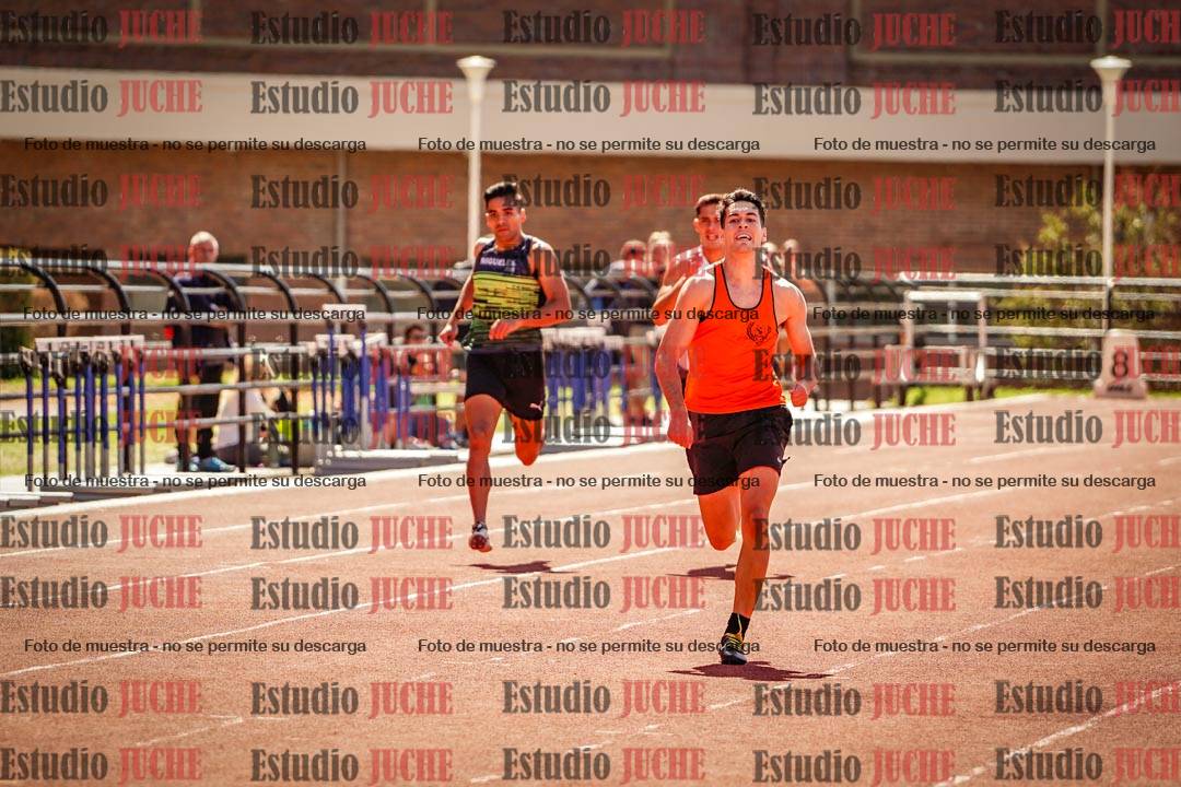 Fotos de los 400 m llanos de varones