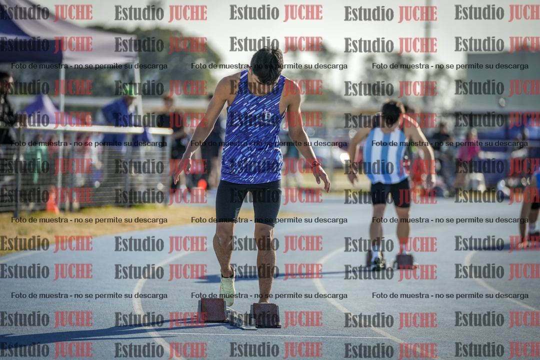 Fotos de los 400 m llanos de varones