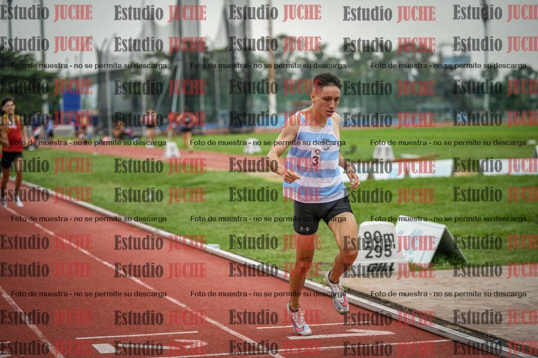 Fotos de los 800 m llanos de varones