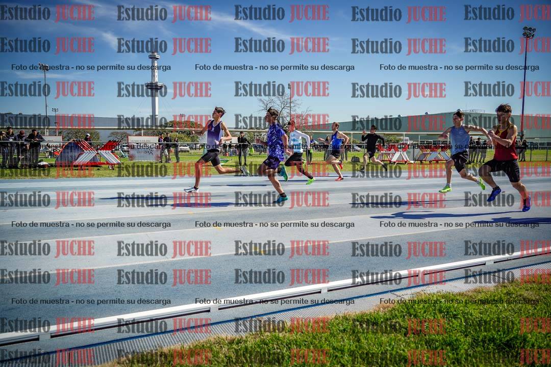 Fotos de los 100 m llanos de varones