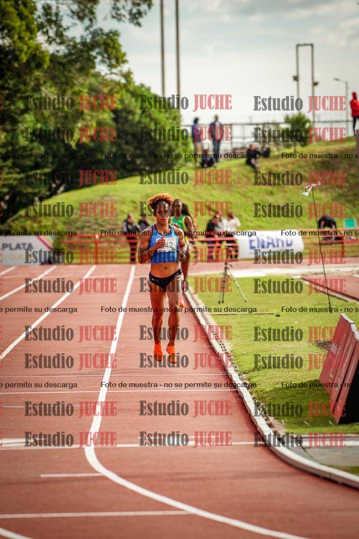 Fotos de los 800 m llanos de mujeres - hepta 7