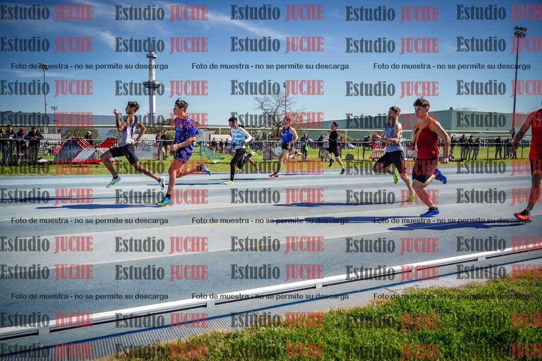 Fotos de los 100 m llanos de varones