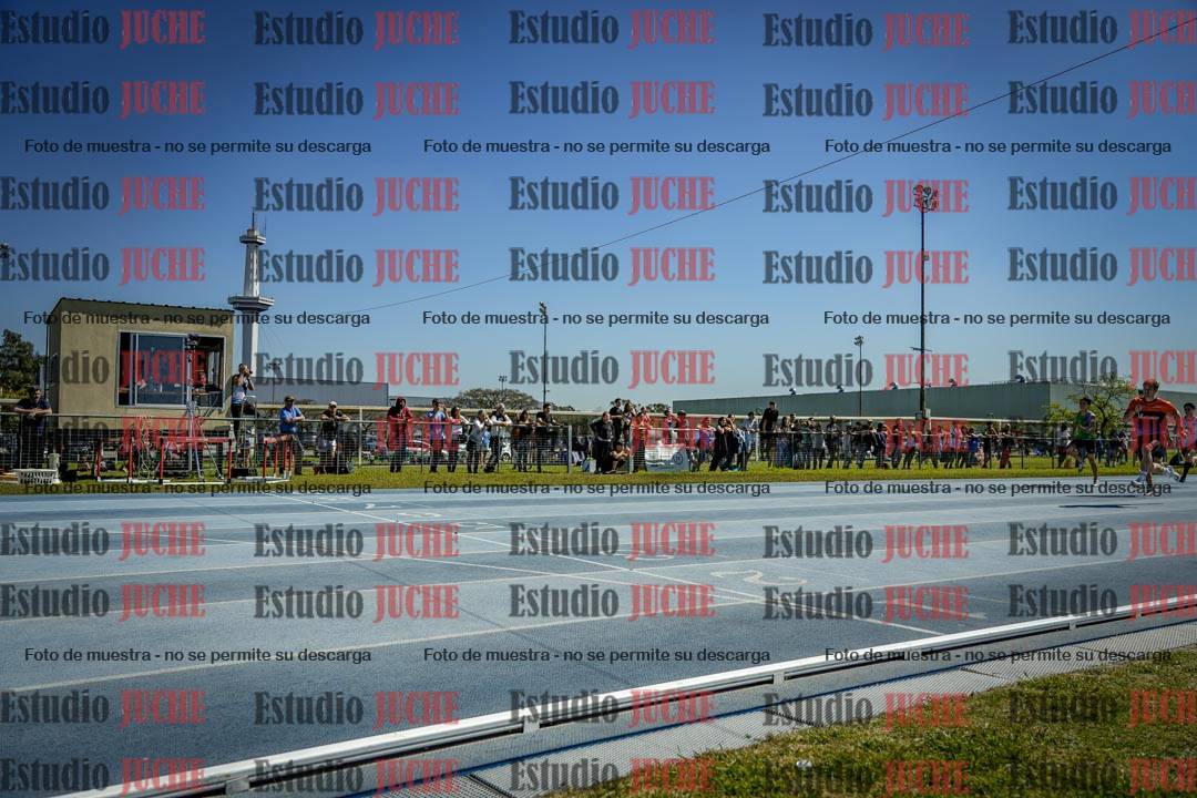 Fotos de los 100 m llanos de varones