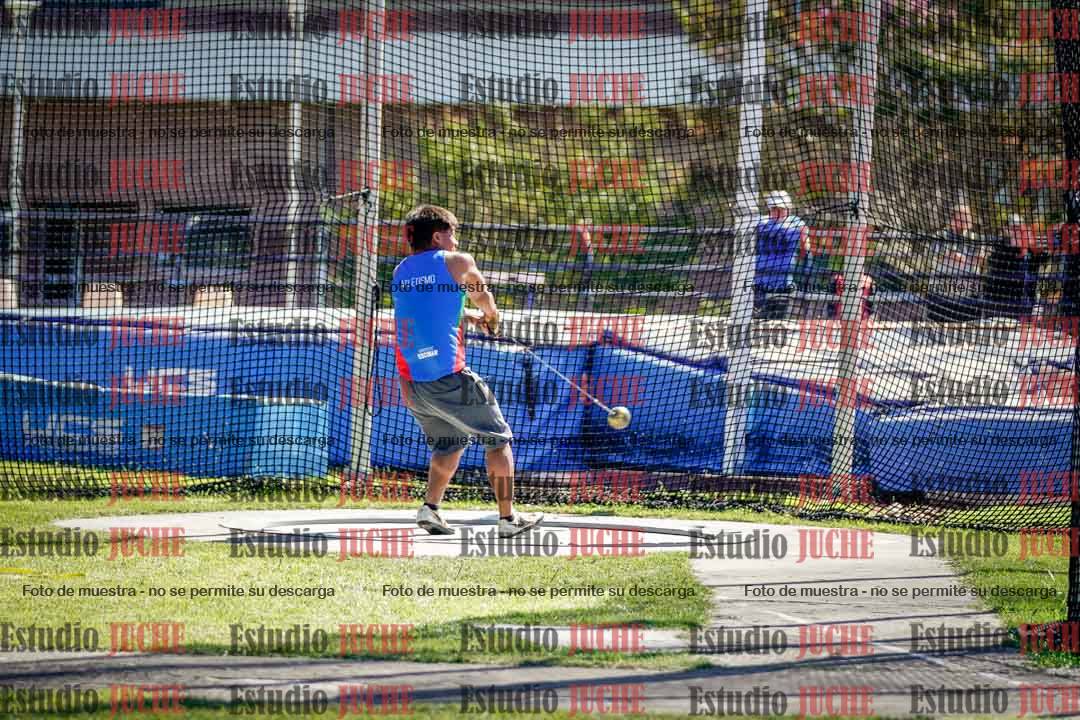 Fotos del lanzamiento de martillo de varones