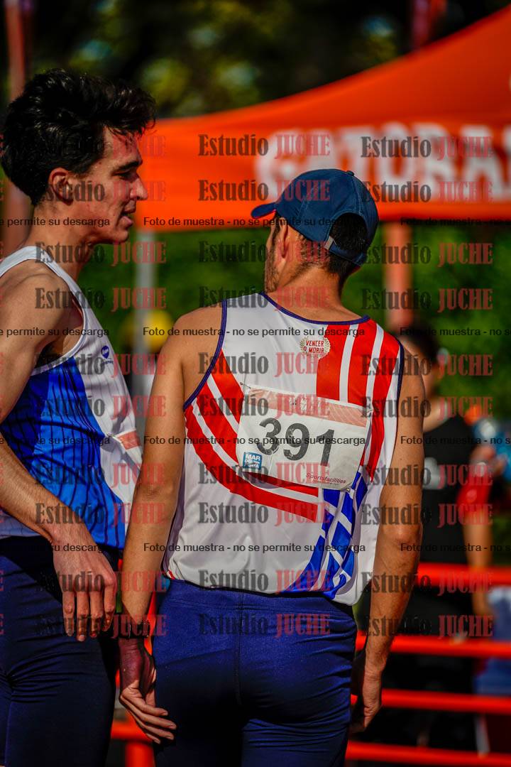 Fotos de algunos extras y podios del día 1