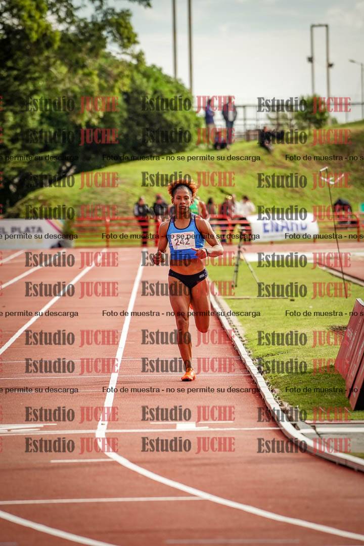 Fotos de los 800 m llanos de mujeres - hepta 7