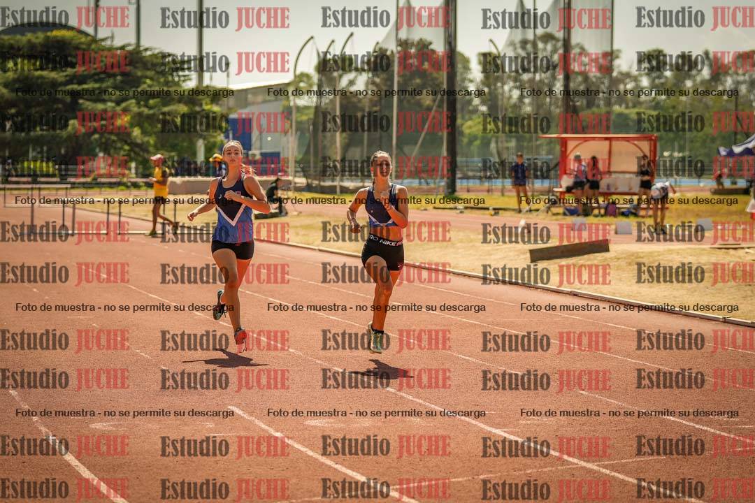 Fotos de los 295 m con vallas de mujeres