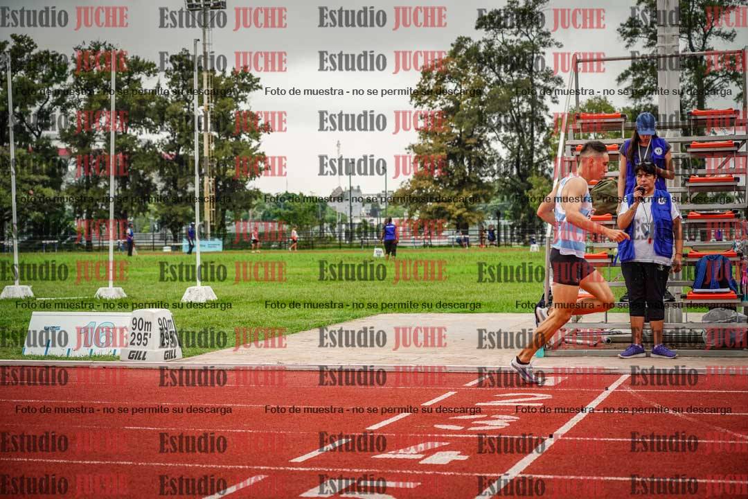 Fotos de los 800 m llanos de varones