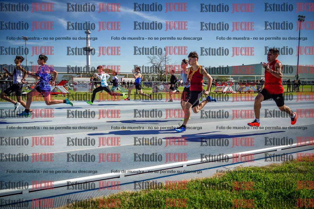 Fotos de los 100 m llanos de varones