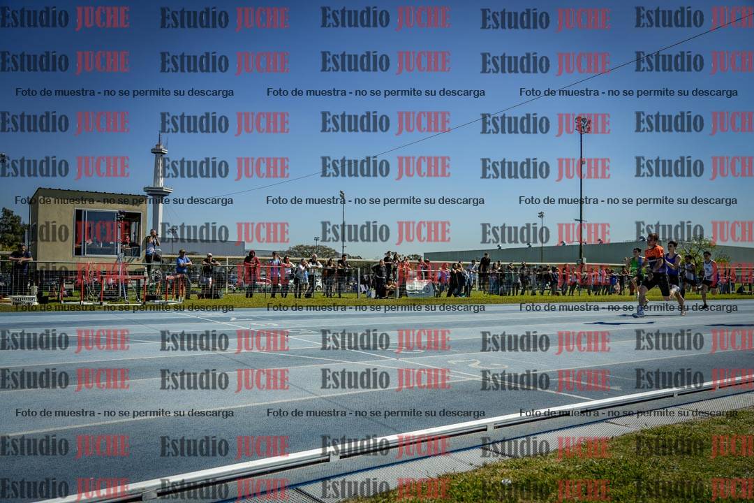 Fotos de los 100 m llanos de varones