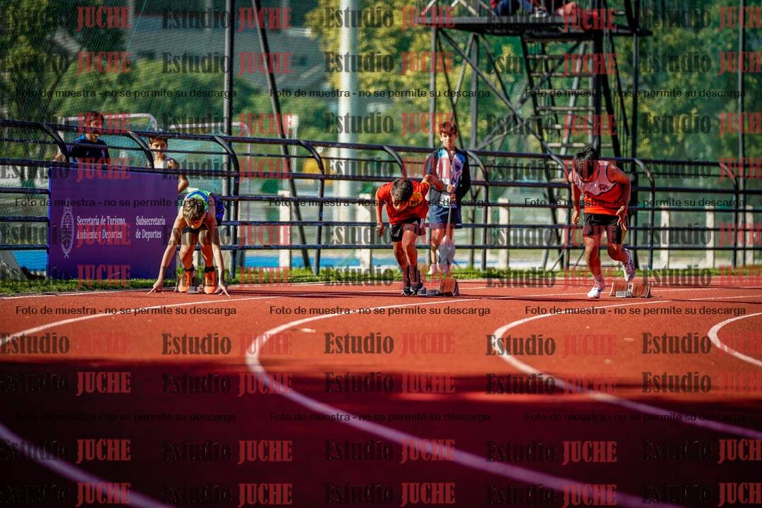 Fotos de los 150 m llanos de varones