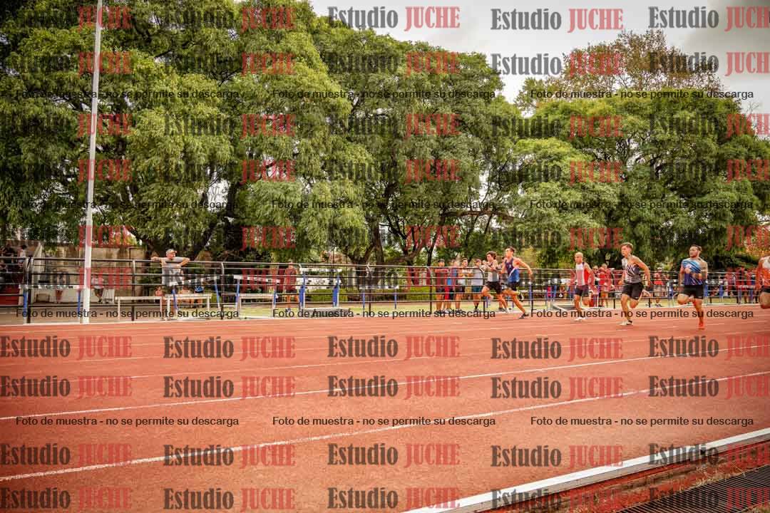Fotos de los 100 m llanos de varones