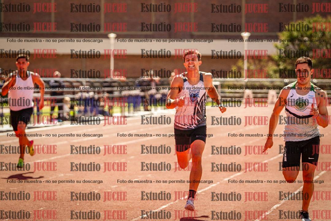 Fotos de los 400 m llanos de varones
