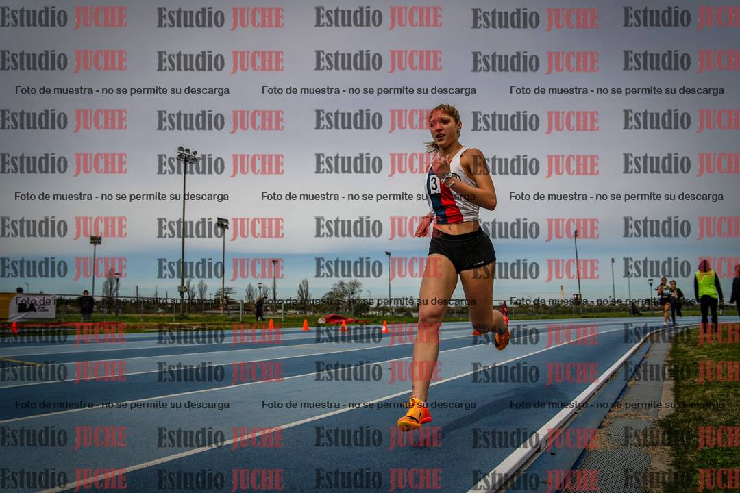 Fotos de los 800 m llanos de mujeres - U17