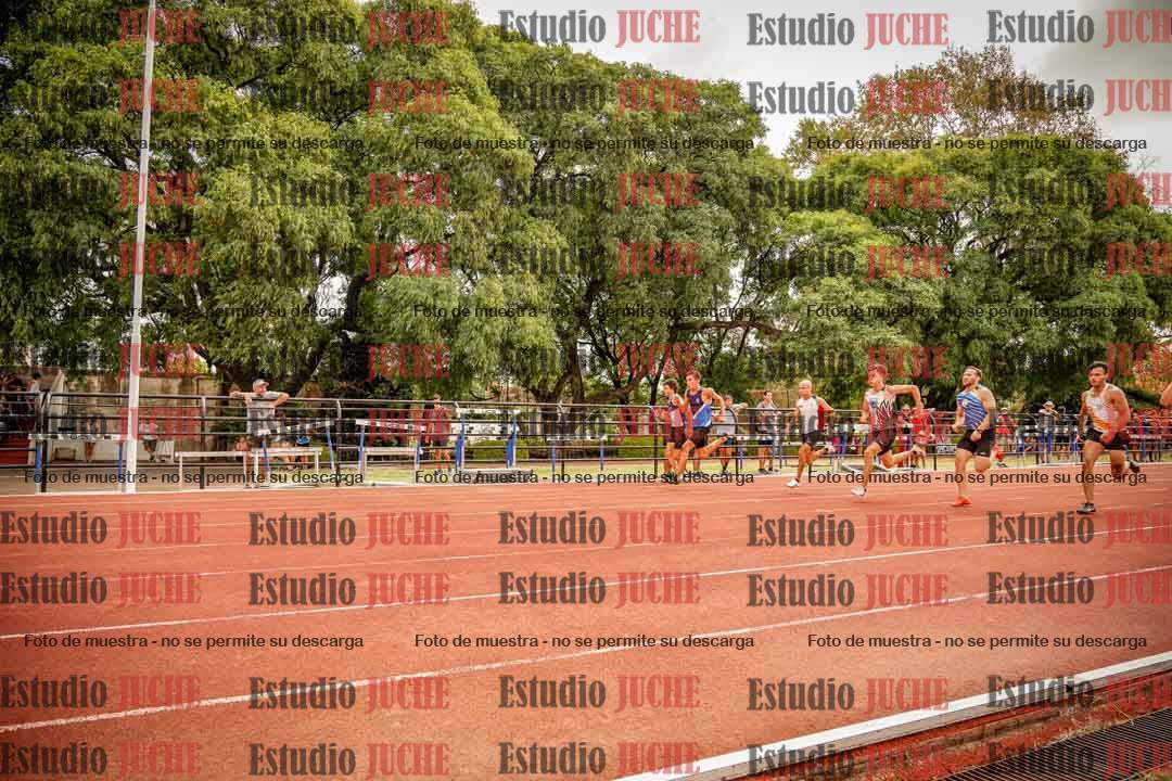 Fotos de los 100 m llanos de varones