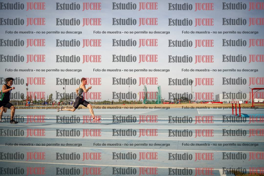 Fotos de los 200 m llanos de varones