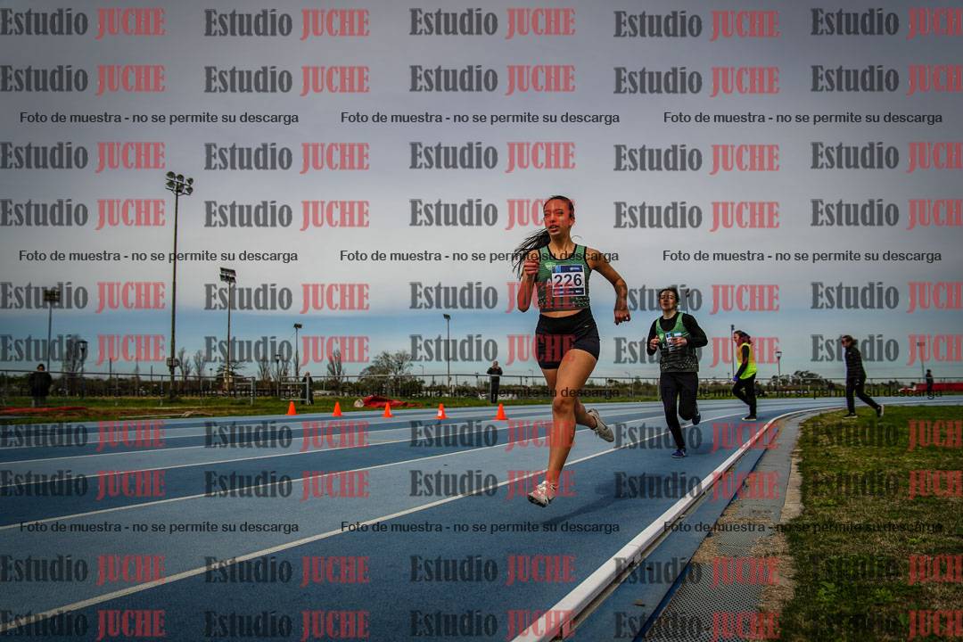Fotos de los 800 m llanos de mujeres - U17