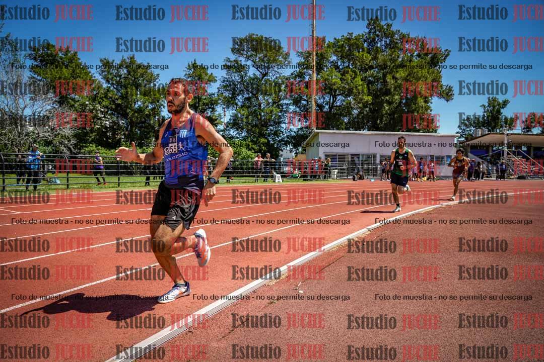 Fotos de los 800 m llanos de varones